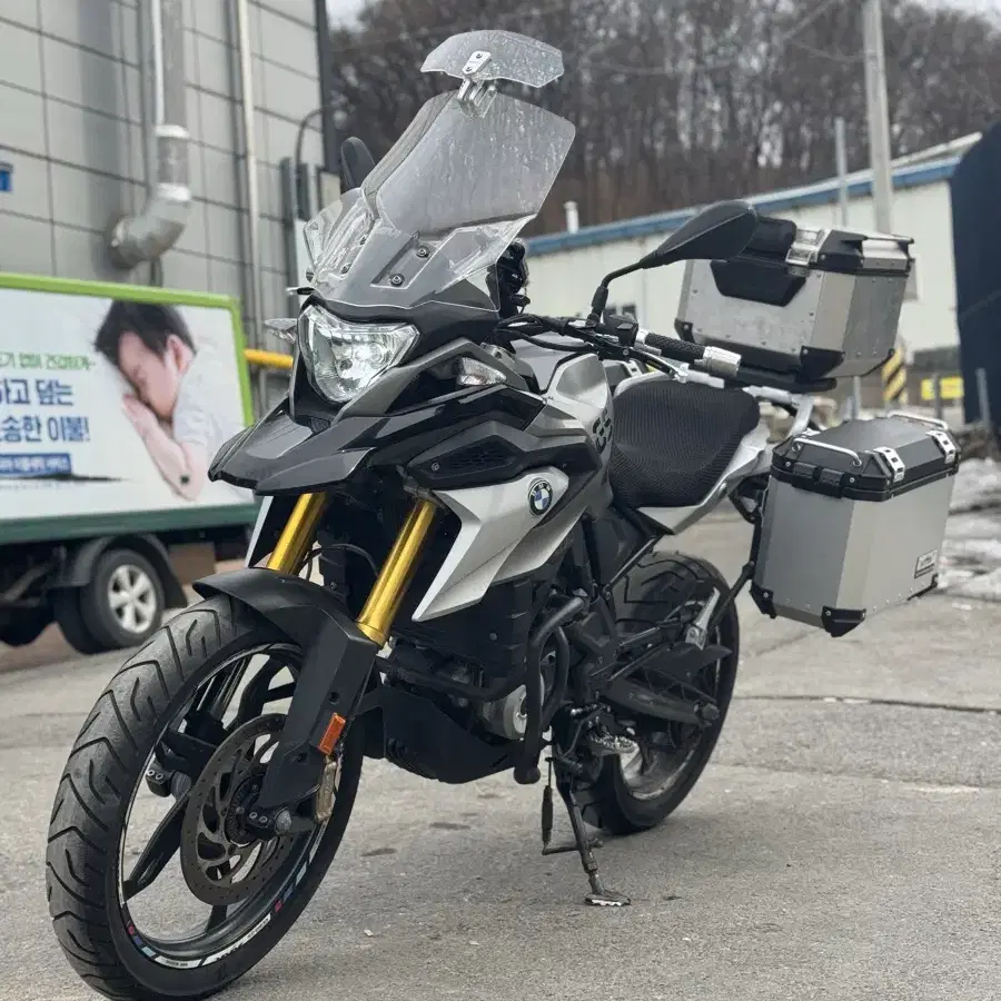 아크라포빅 구변! BMW g310gs 18년식 LOBOO삼박스 판매합니다