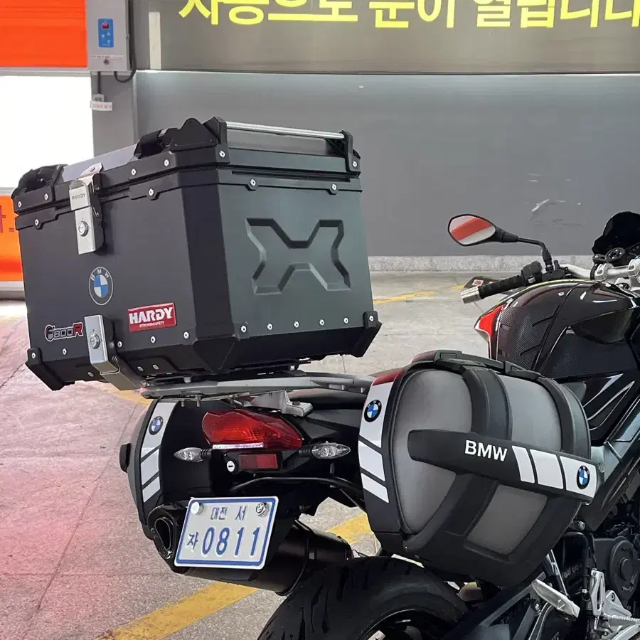 BMW F800R 2.3만키로 아크라포빅 삼박스 풀튜닝