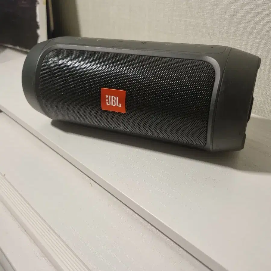 JBL charge 2+ 15년식 팝니다