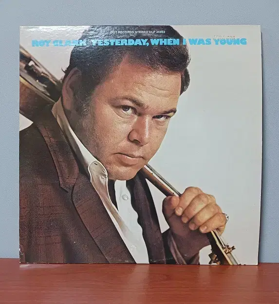 Roy Clark "Yesterday, When I Was Young"