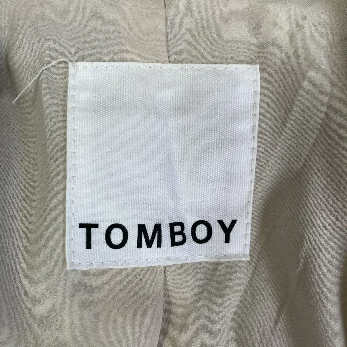 TOMBOY 톰보이 베이지 더블 미디 울 코트