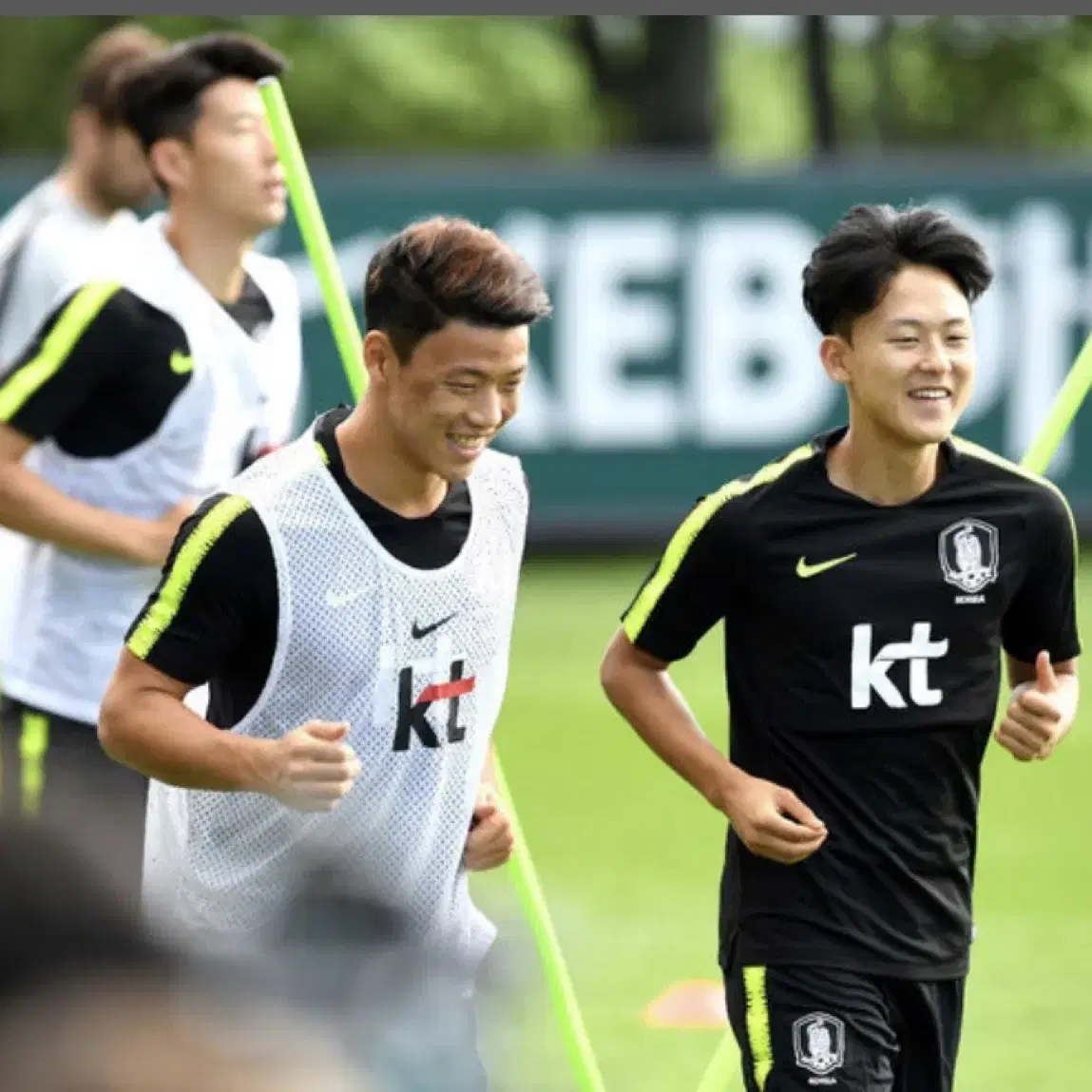 18-20 대한민국 국가대표 선수지급용 국대 트레이닝탑 반팔 XL사이즈