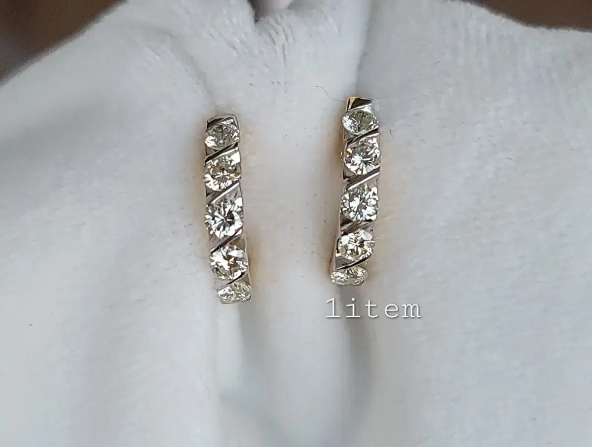 18K diamond earrings