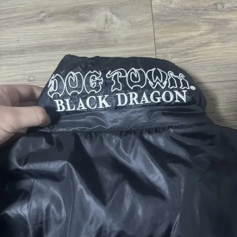 Dog town 도그타운 자수 로고 패딩