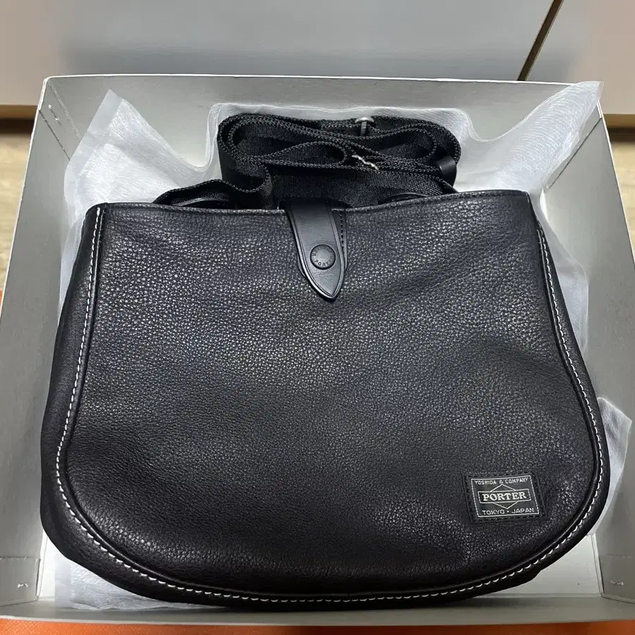 포터 CISCO SHOULDER BAG 새상품 팝니다