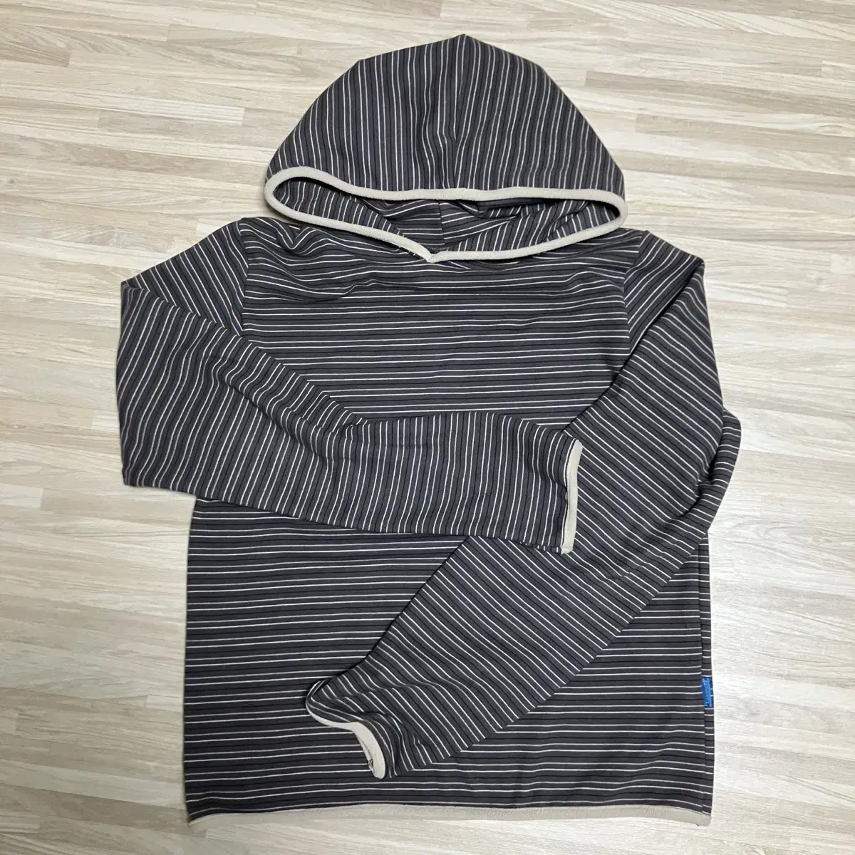 써넥트 Stripe Taped Hoodie