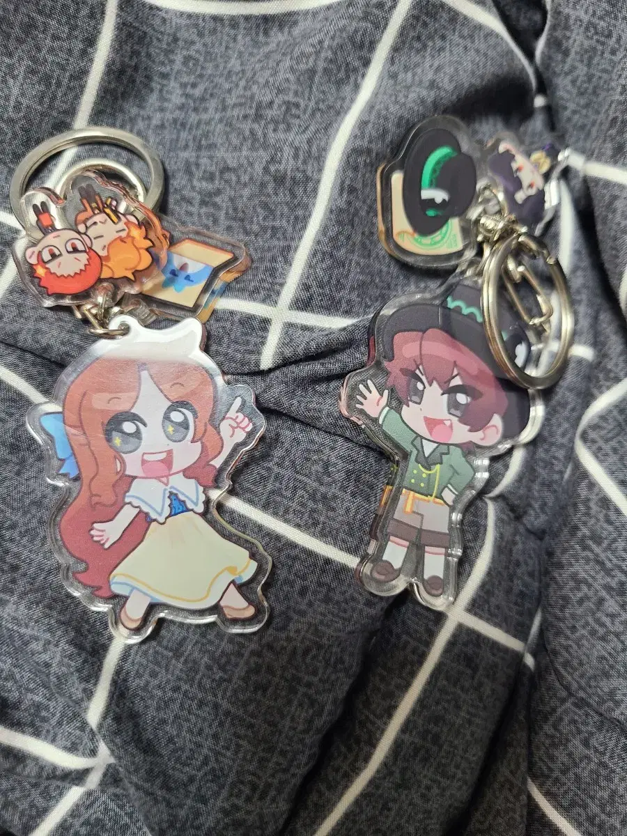 Sleepground Lady and Young Master keyring, bulk