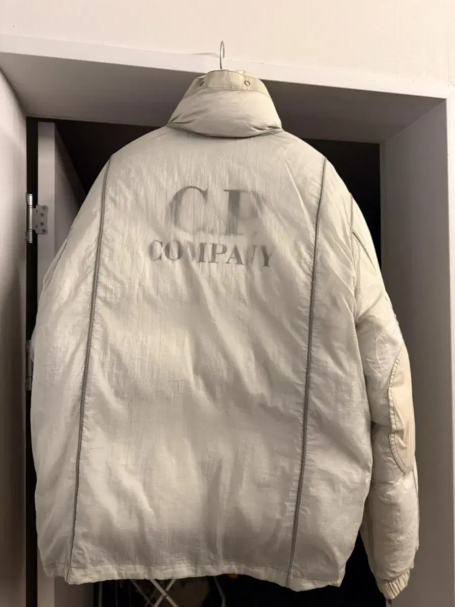 C.P COMPANY 레어아이템 다운자켓 CP컴퍼니