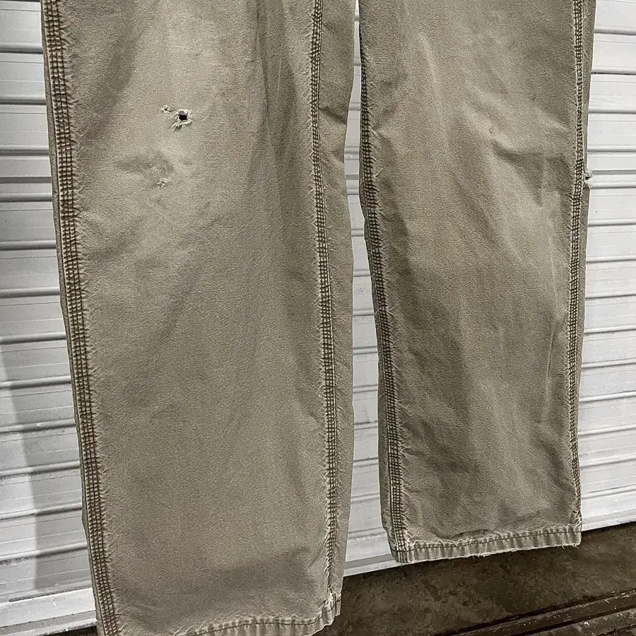 Carhartt singleknee carpenter pants