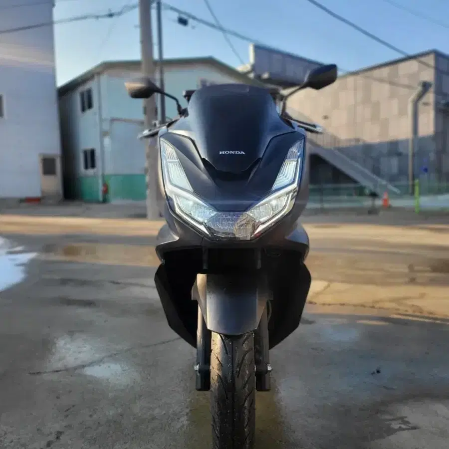 혼다 pcx125 23년식 cbs모델 5200km 신차급