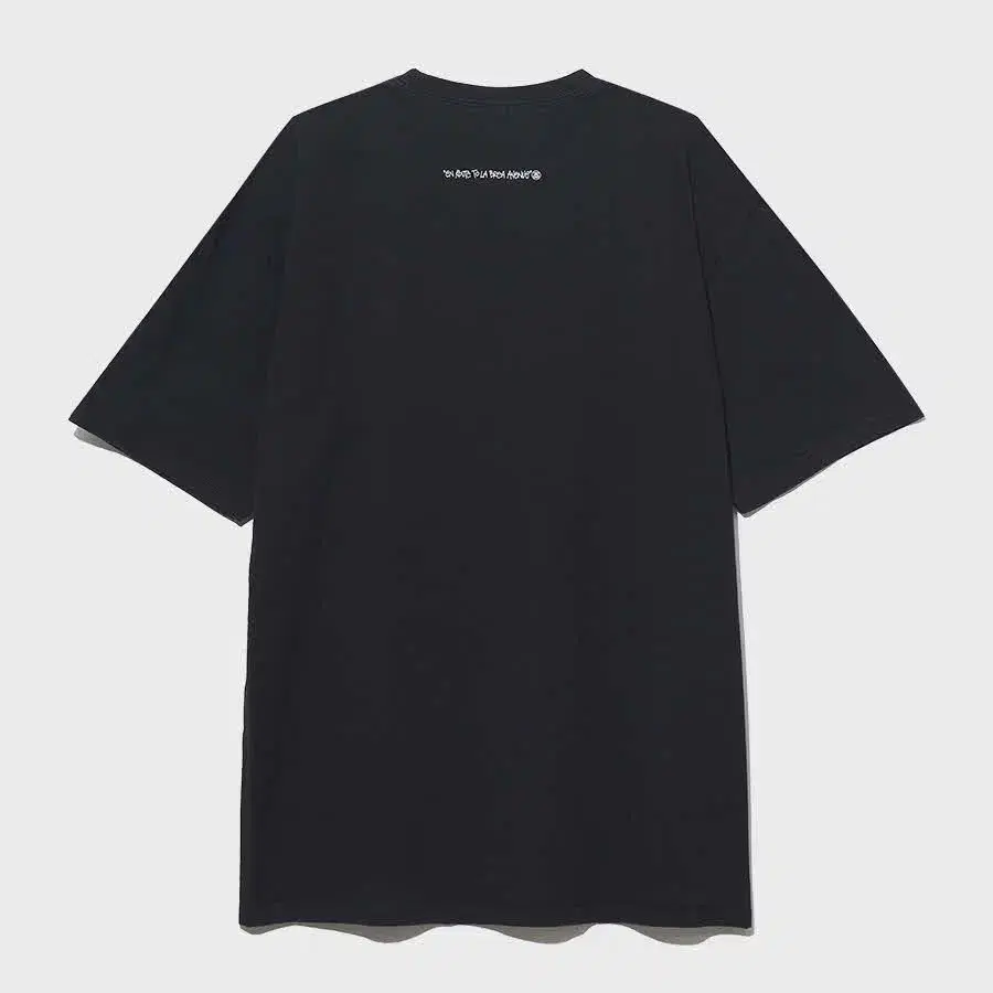 STUSSY t-shirt