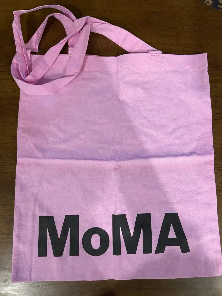 모마 moma 에코백