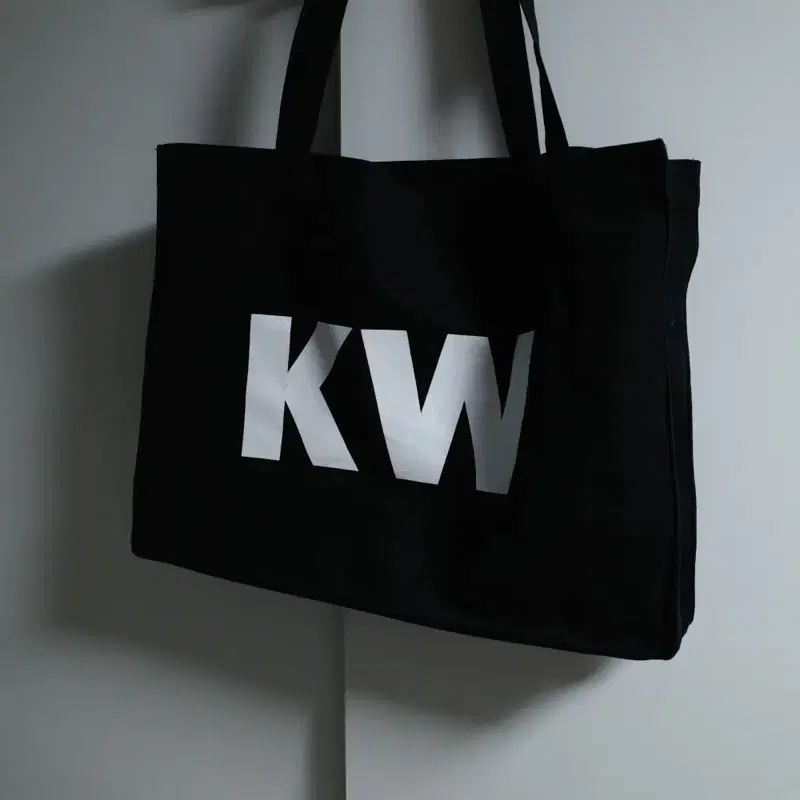 KW Tote bag