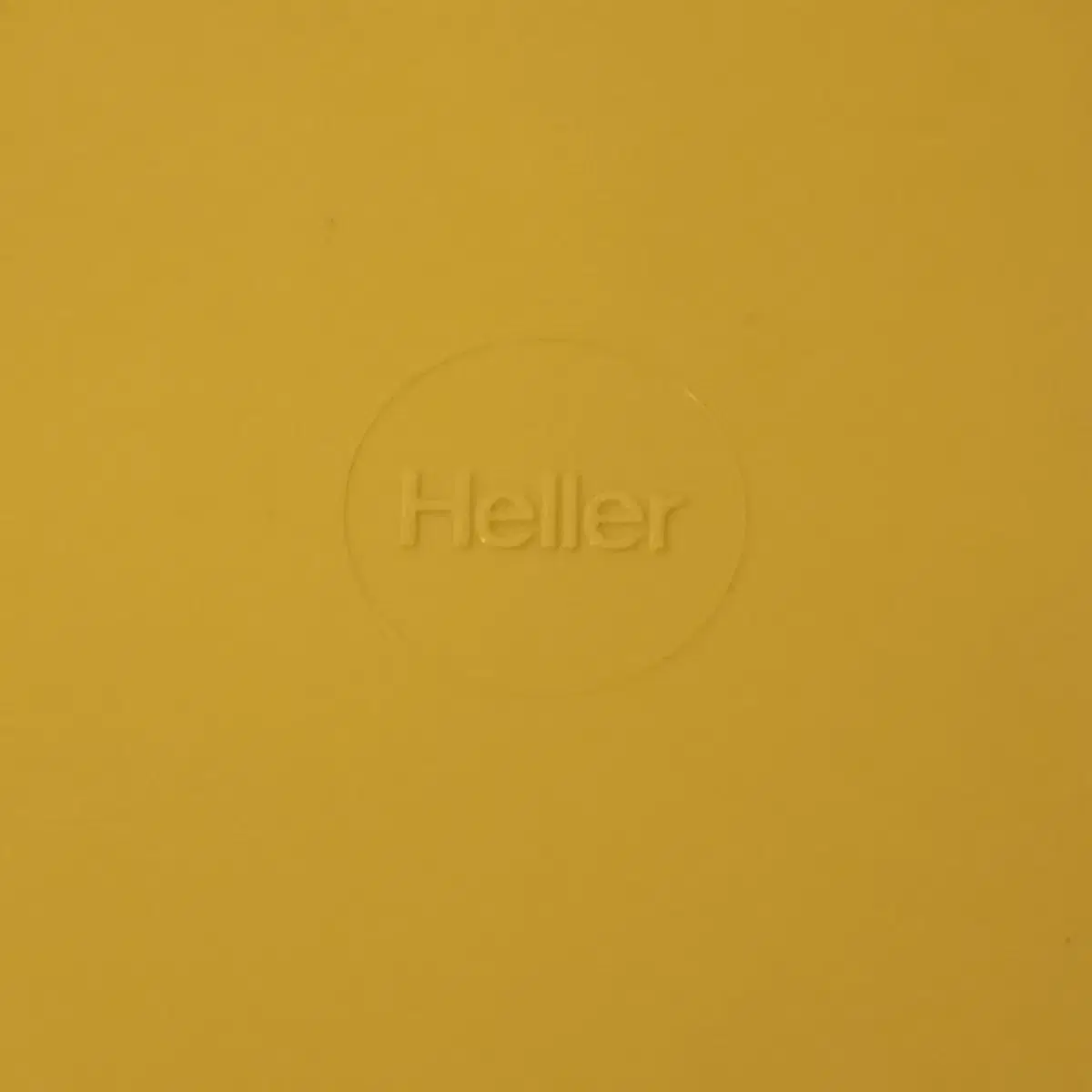 헬러 heller 접시