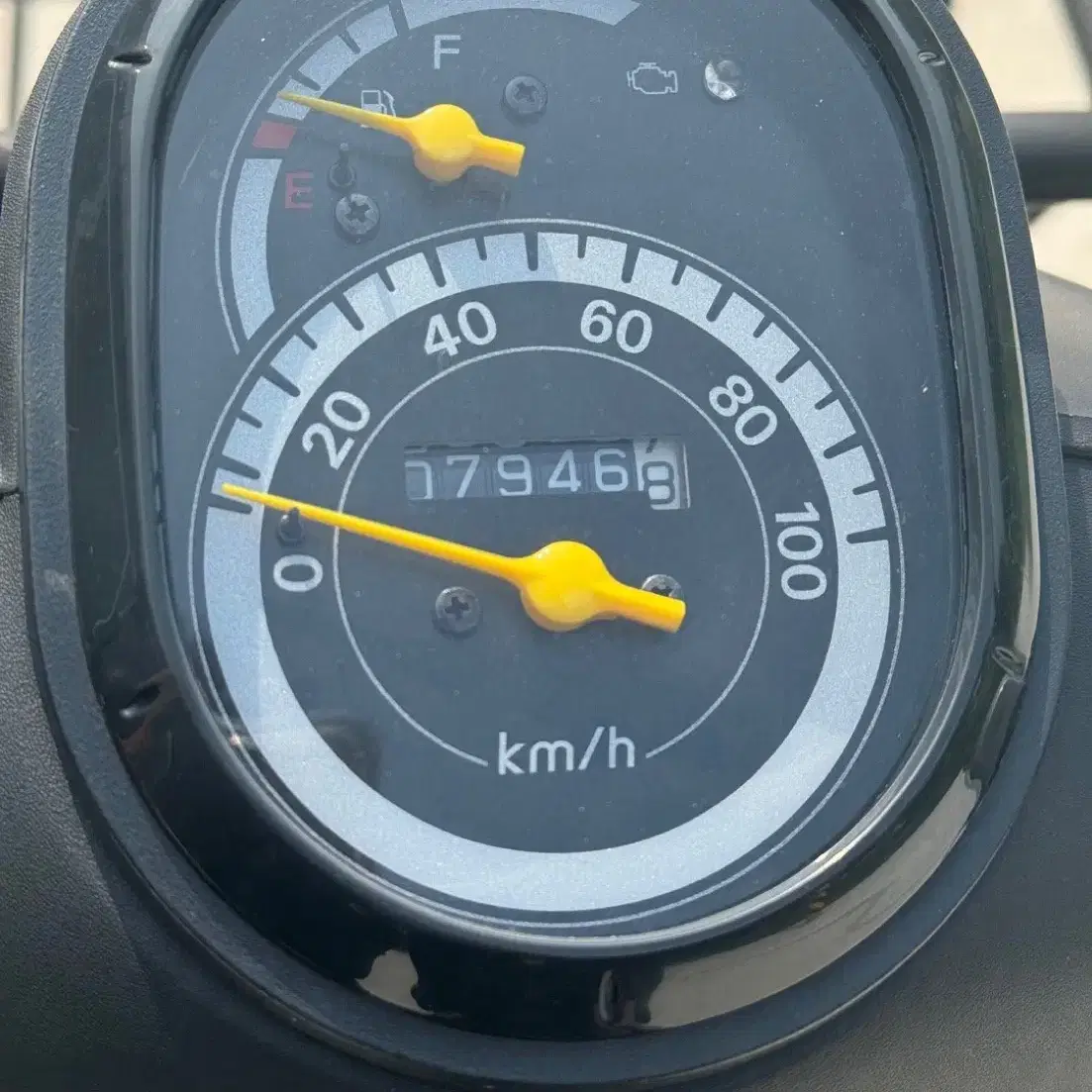 혼다 벤리110 20년식 7946km 년식 대비 키로수 적음