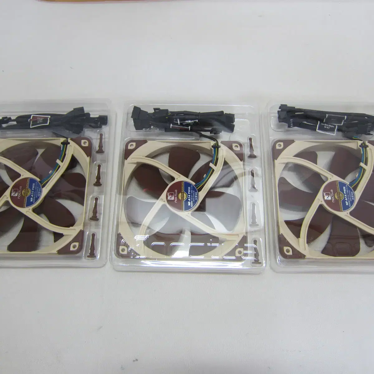 [시스템쿨러] NOCTUA NF-A14 PWM 박스풀 x 3개