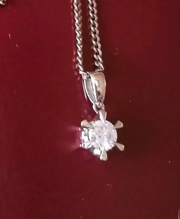 플래티넘 다이아몬드 목걸이 0.3캐럿