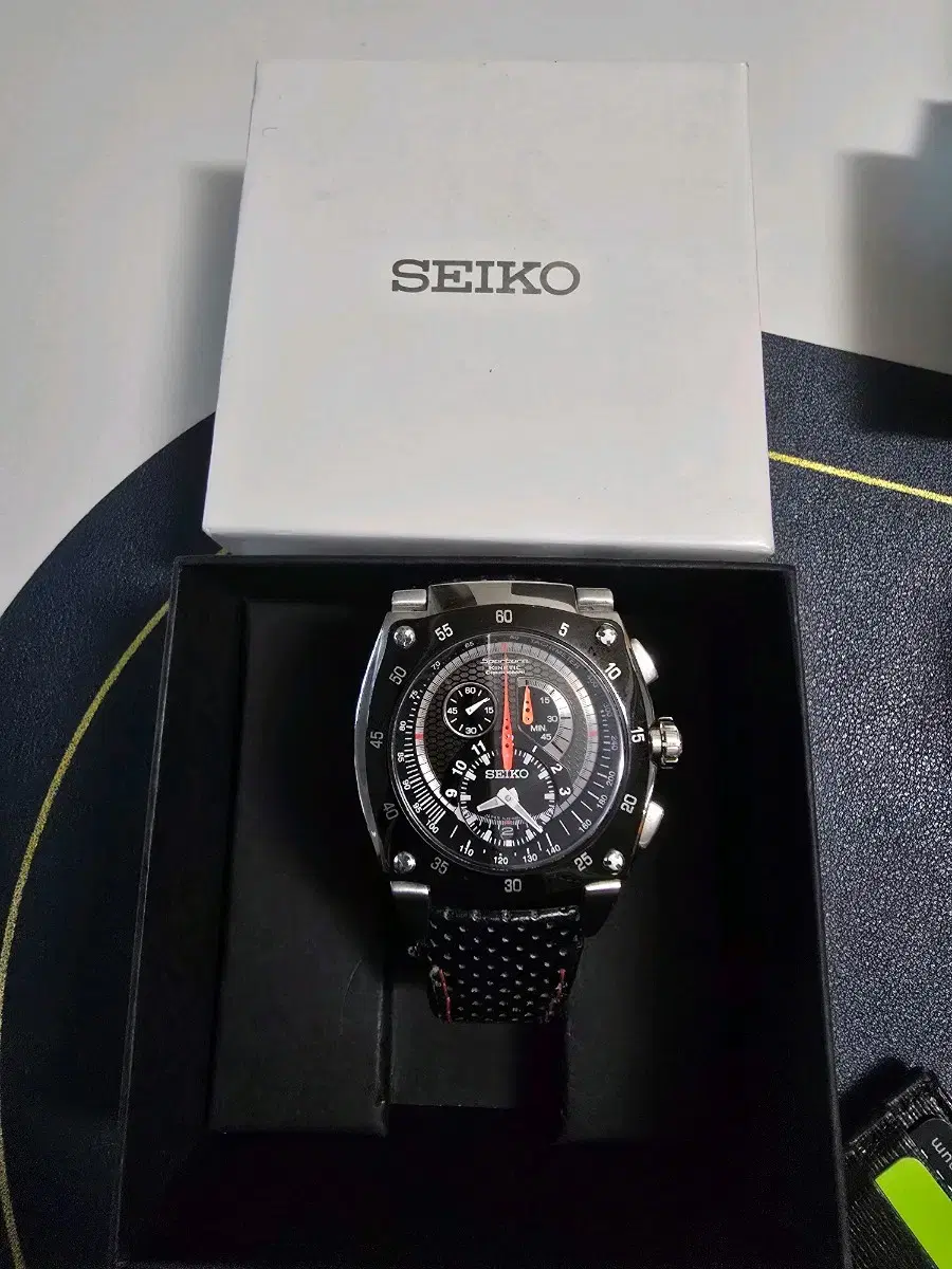 해외세이코 SEIKO 키네틱 스포츄라 SPOTURA 손목시계