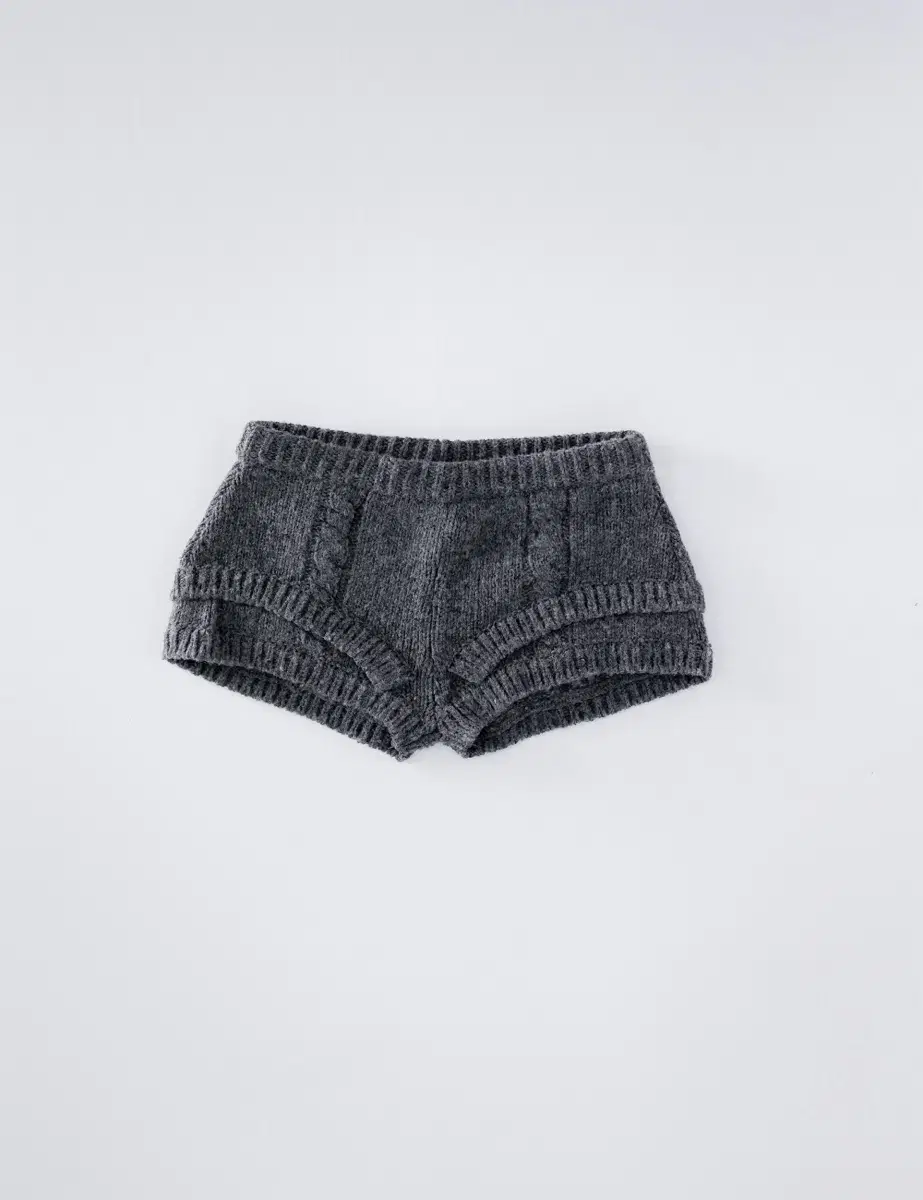 (새 상품) 울리카 상투스 Rope knit shorts (charcoa