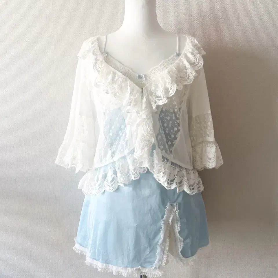 LIZ LISA blouse + blue ops 2pcs Set