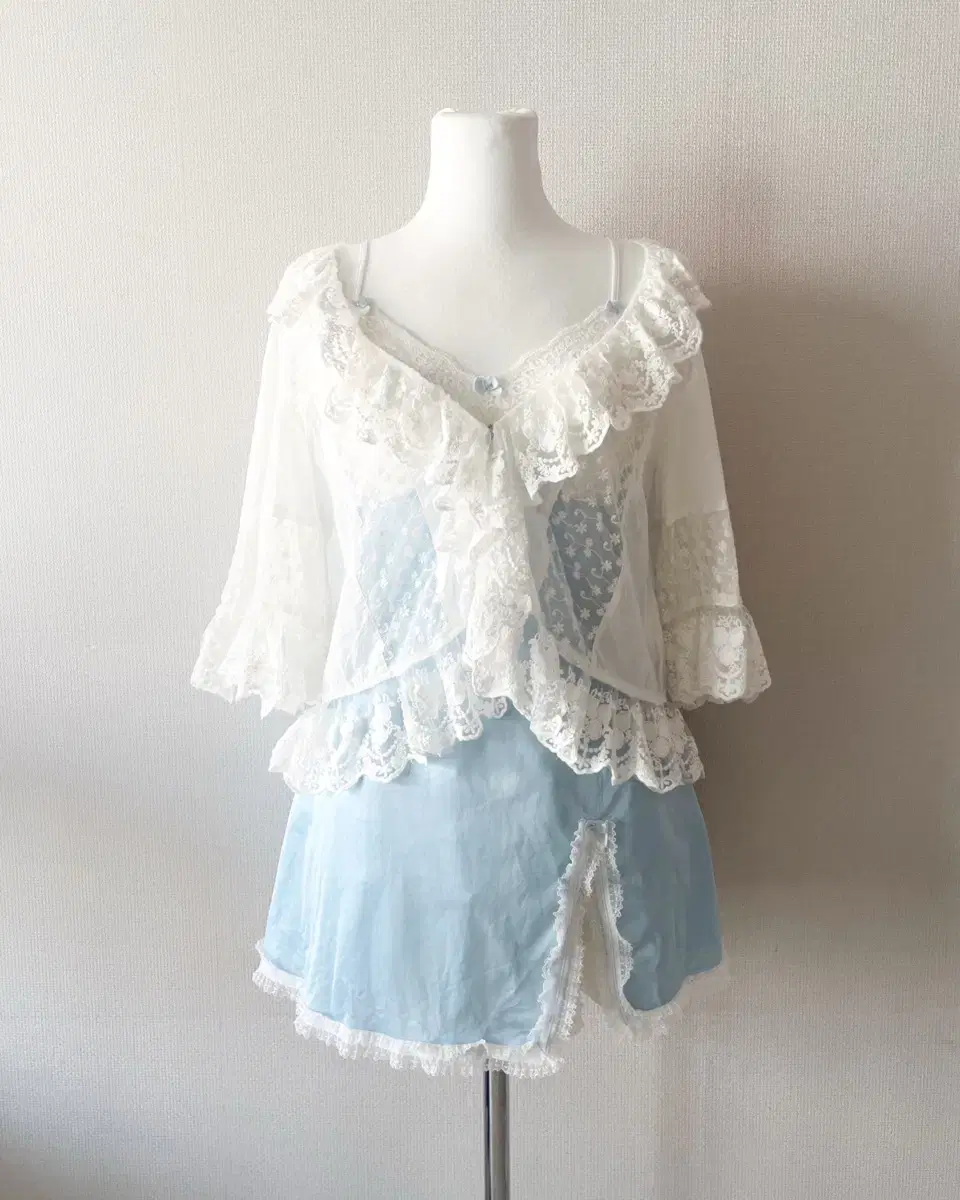 LIZ LISA blouse + blue ops 2pcs Set