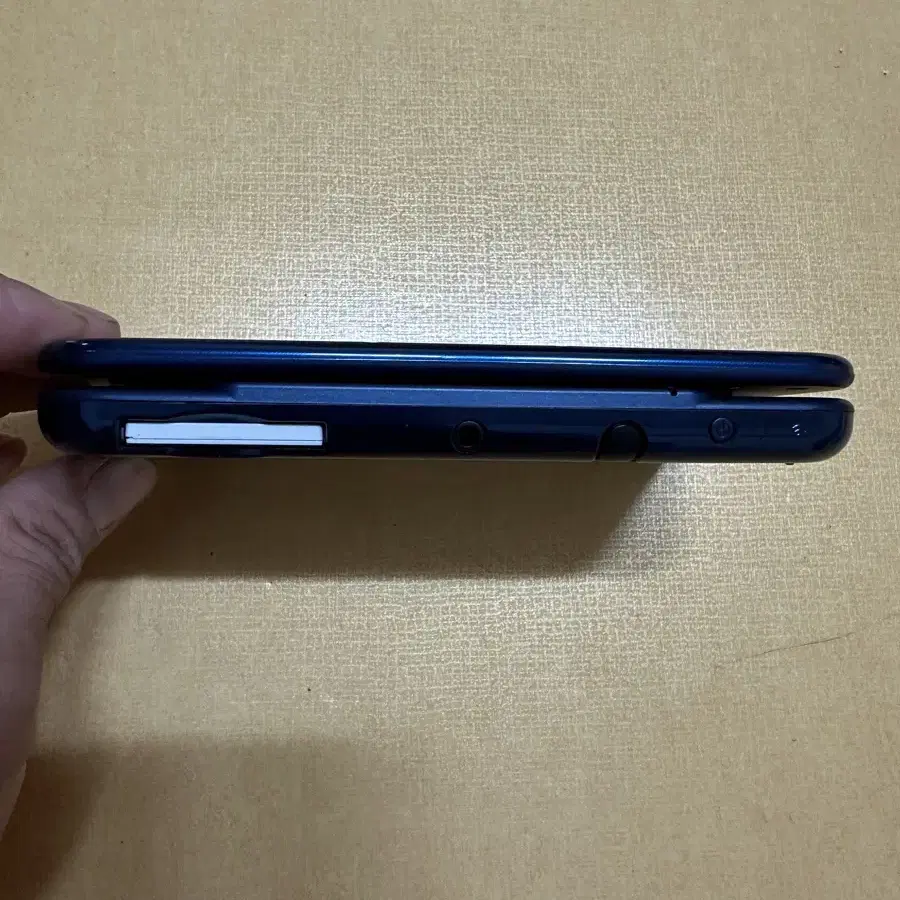 뉴 닌텐도 3ds xl 판매합니다.