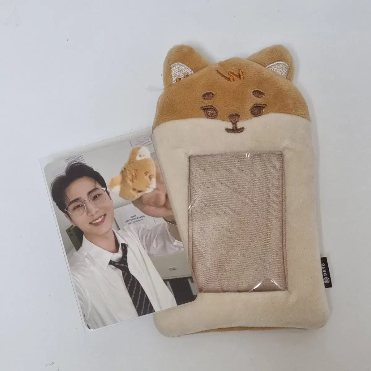 Denimals K- photocard holder, WTS