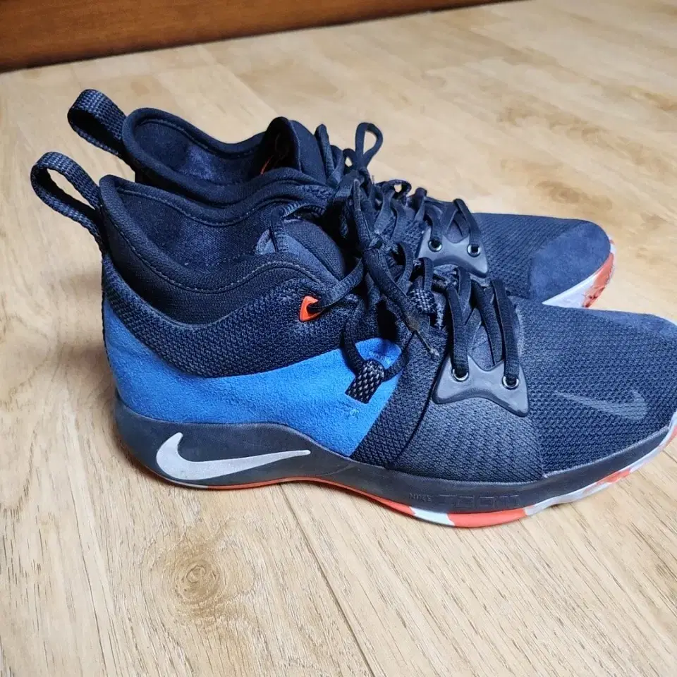 NIKE PG2 HOME AJ2039-400