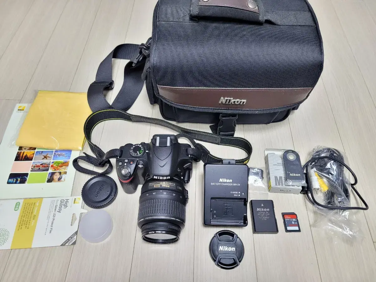 A급 니콘 DSLR 카메라 D3200 과 18-55 렌즈 세트