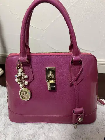 사만다 타바사 핸드백 핑크 펄 참 포함