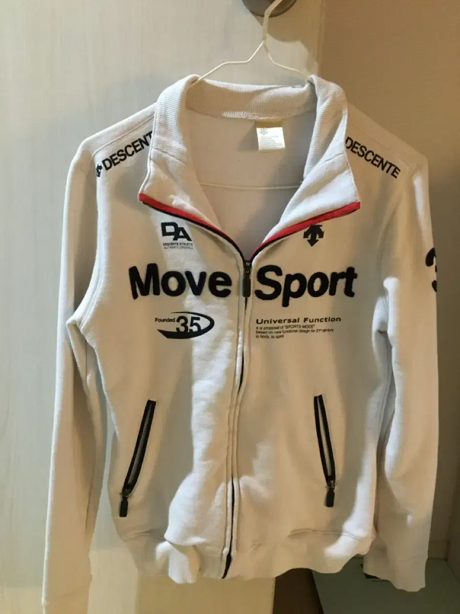 데상트 move sport 져지 집업