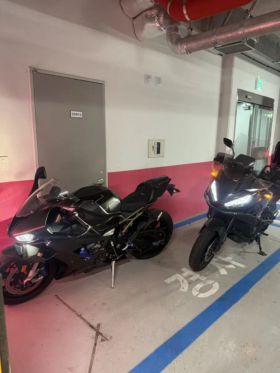 S1000rr m팩 22년식