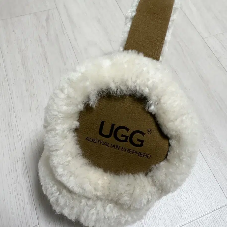 UGG 어그 귀마개 체스트넛