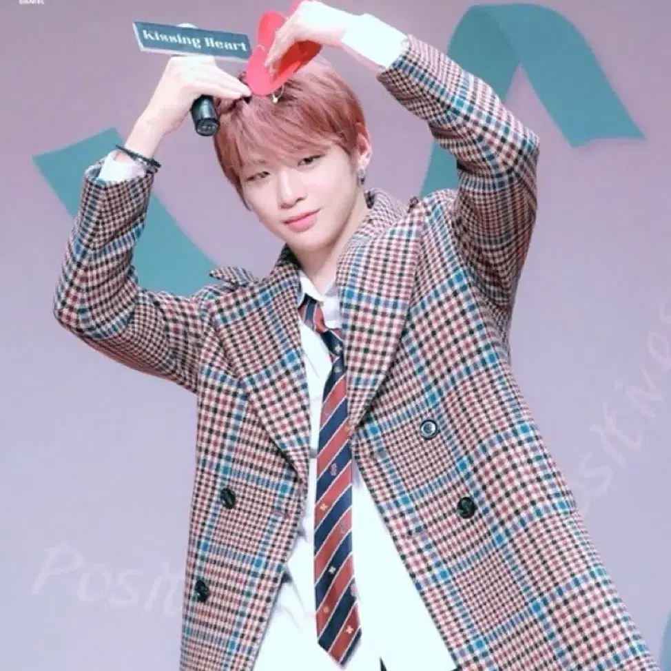 Bon 강다니엘 체크 코트