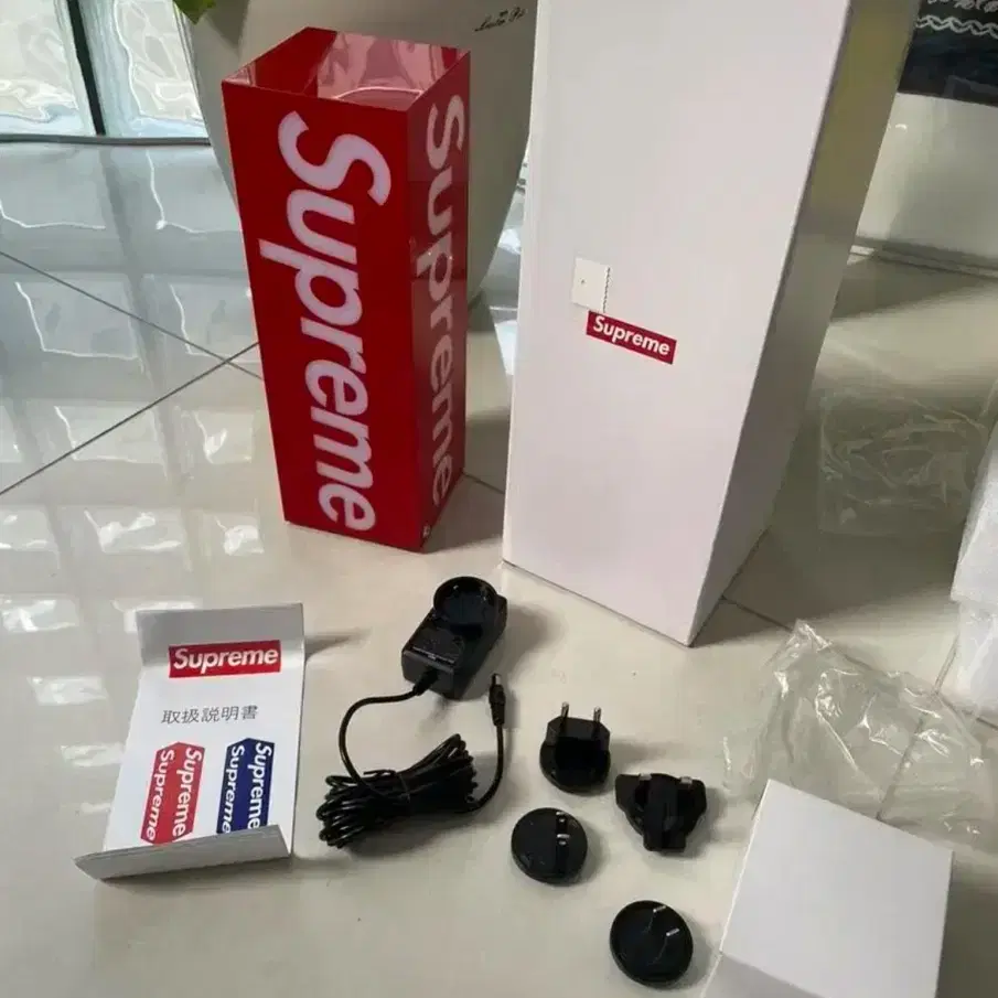 Supreme 슈프림 box logo lamp 박스로고 램프