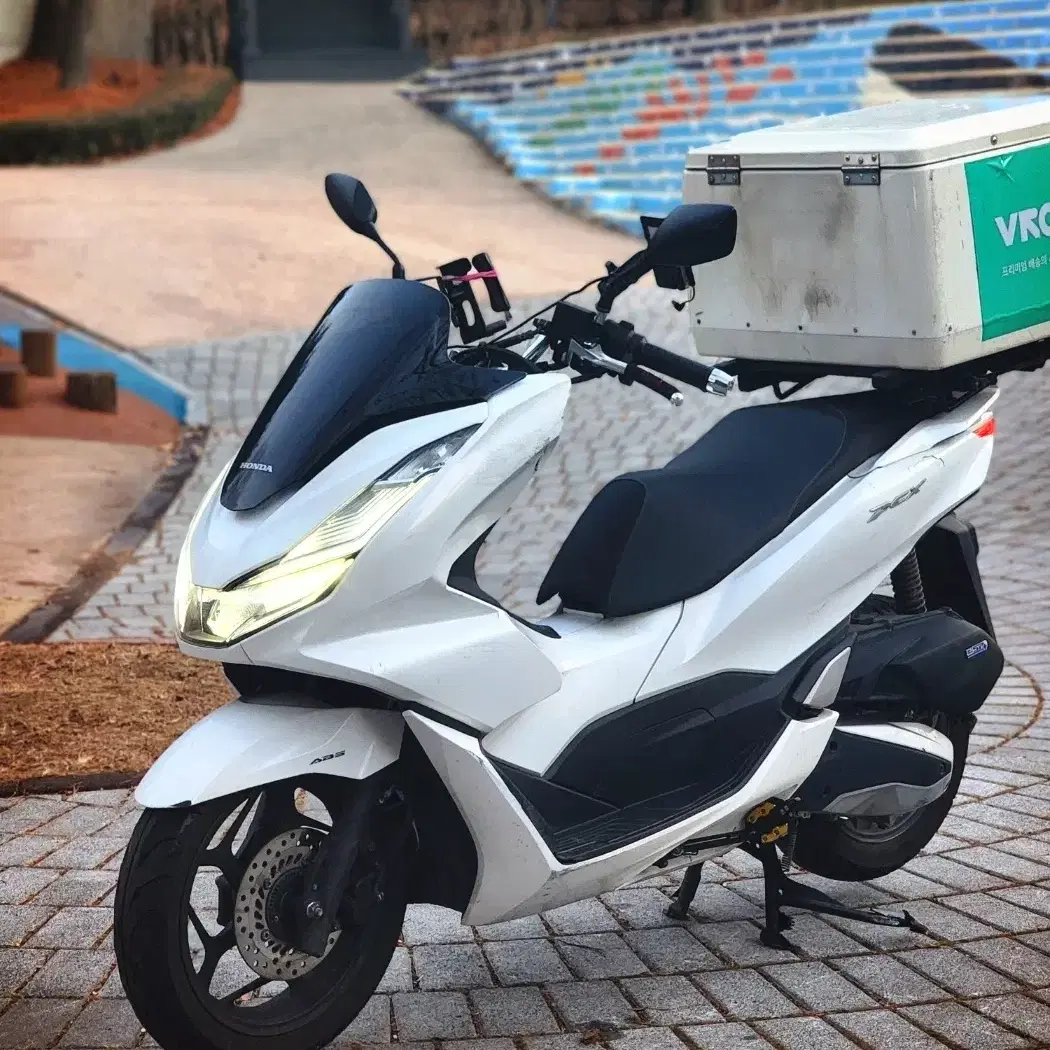 22년식 PCX125 ABS 배달세팅 팝니다