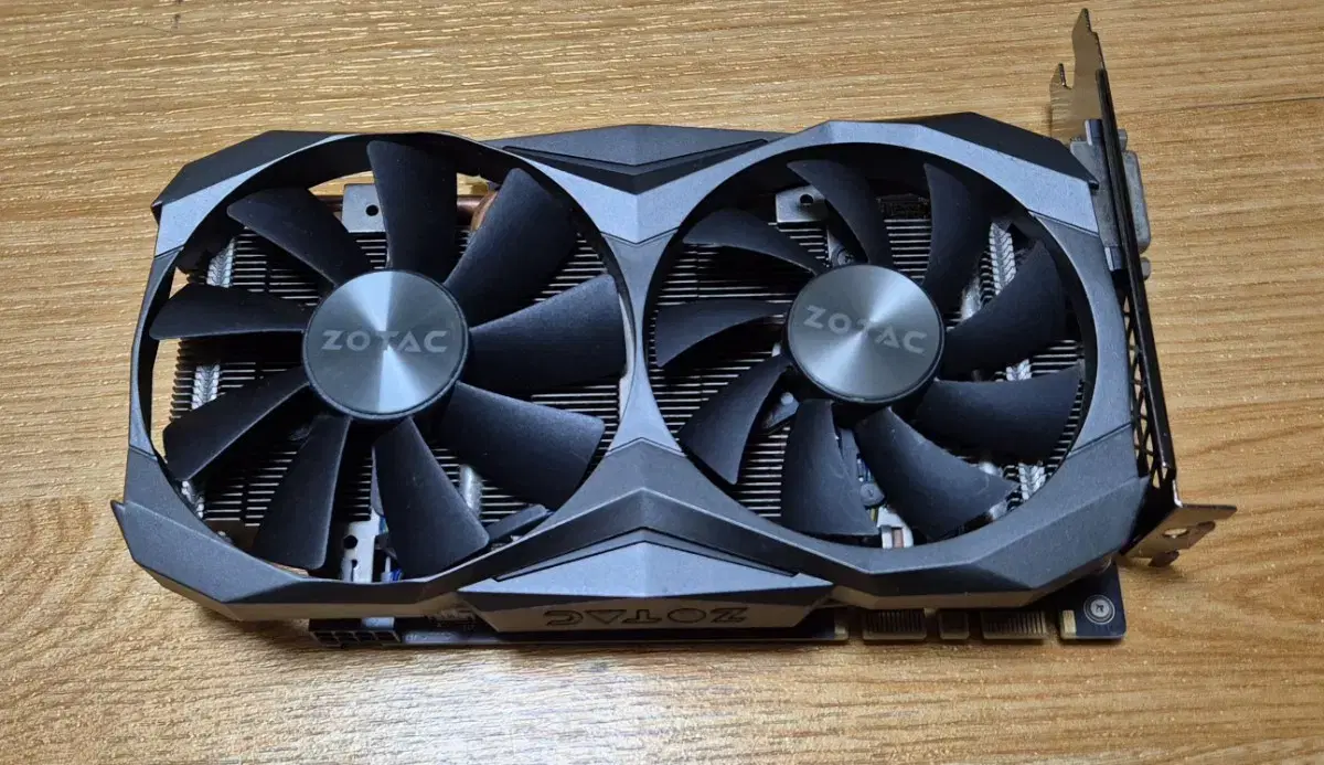 gtx 1080 8gb 판매합니다 (zotac)