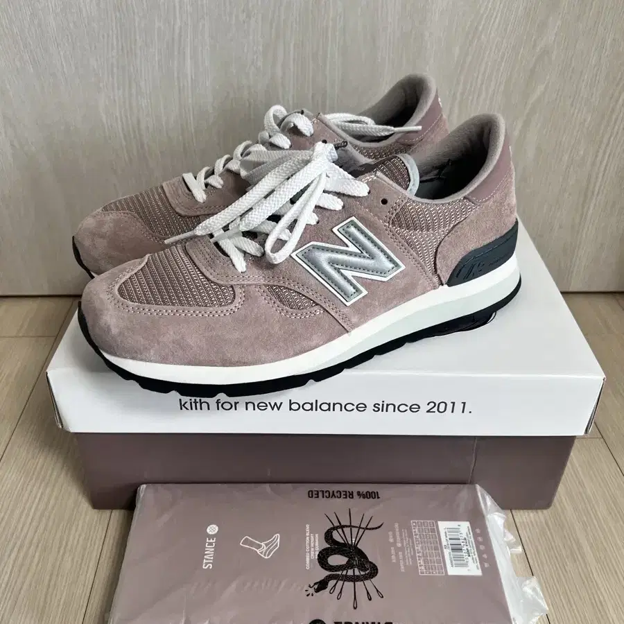 [280] 뉴발란스 x 키쓰 KITH 990V1