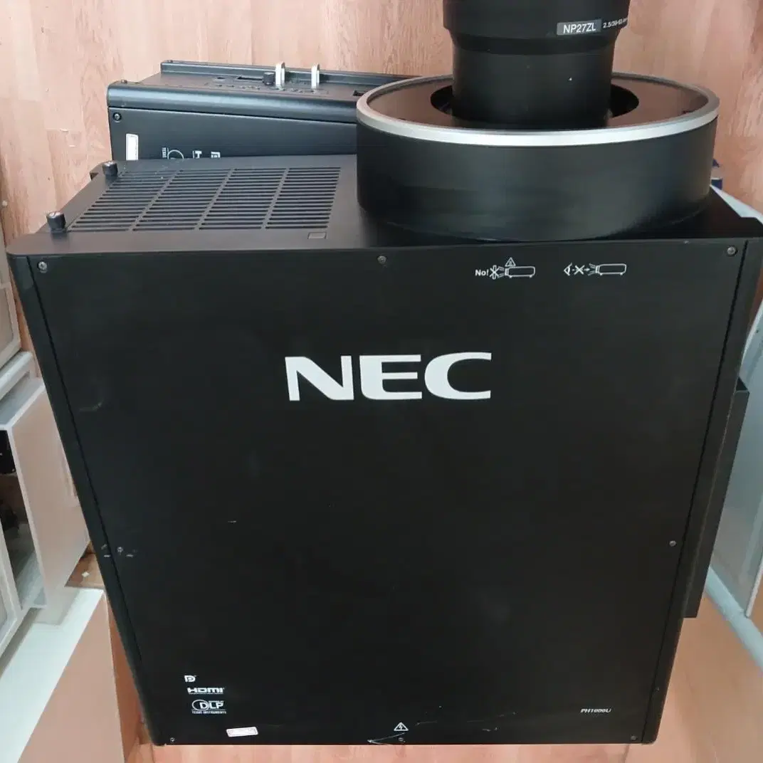 NEC NP-PH1000U 11000안시 풀HD 중고 빔프로젝터