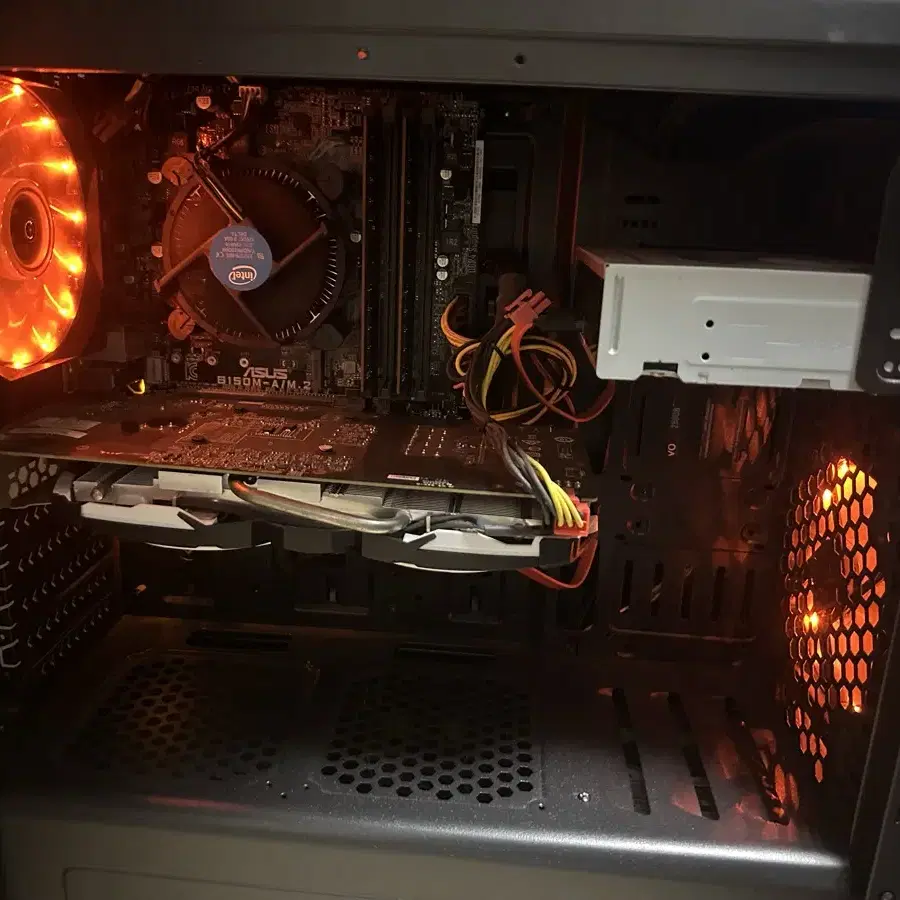 게임용 데스크탑 PC (i7-6700, GTX1060 6GB)