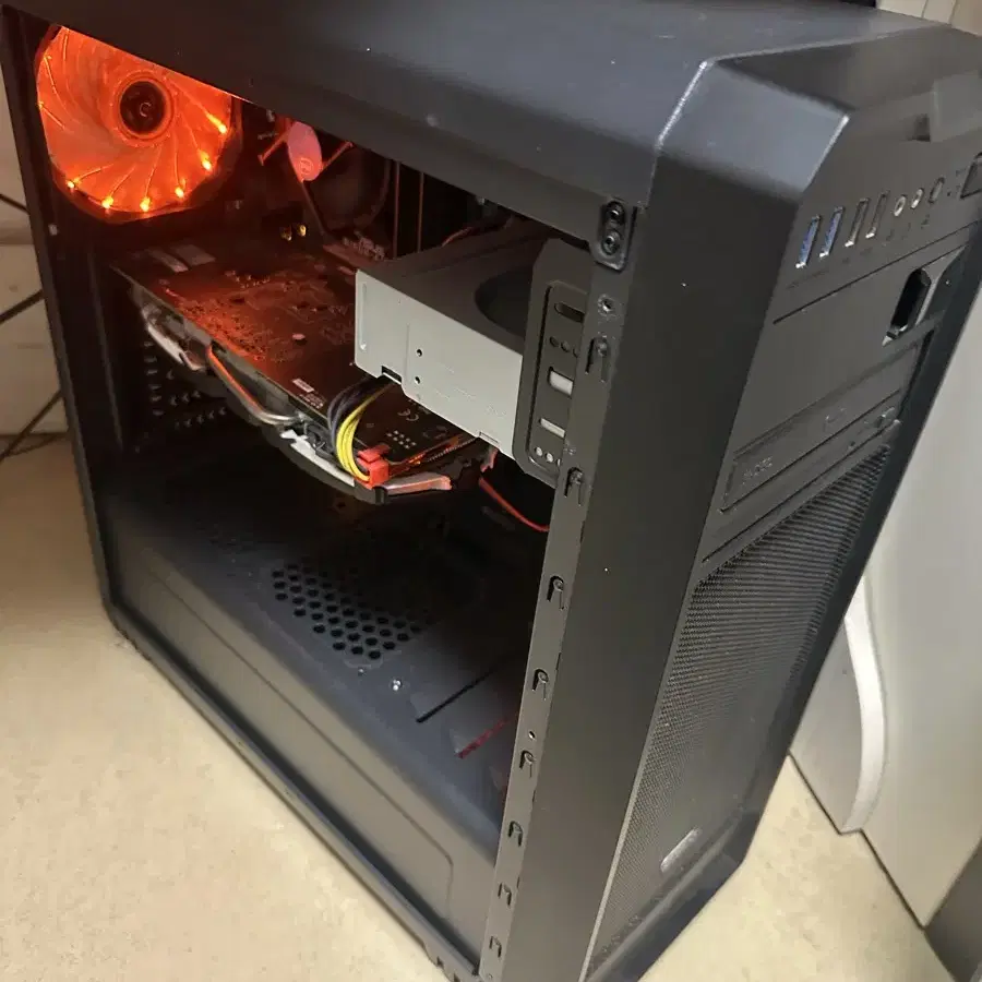 게임용 데스크탑 PC (i7-6700, GTX1060 6GB)