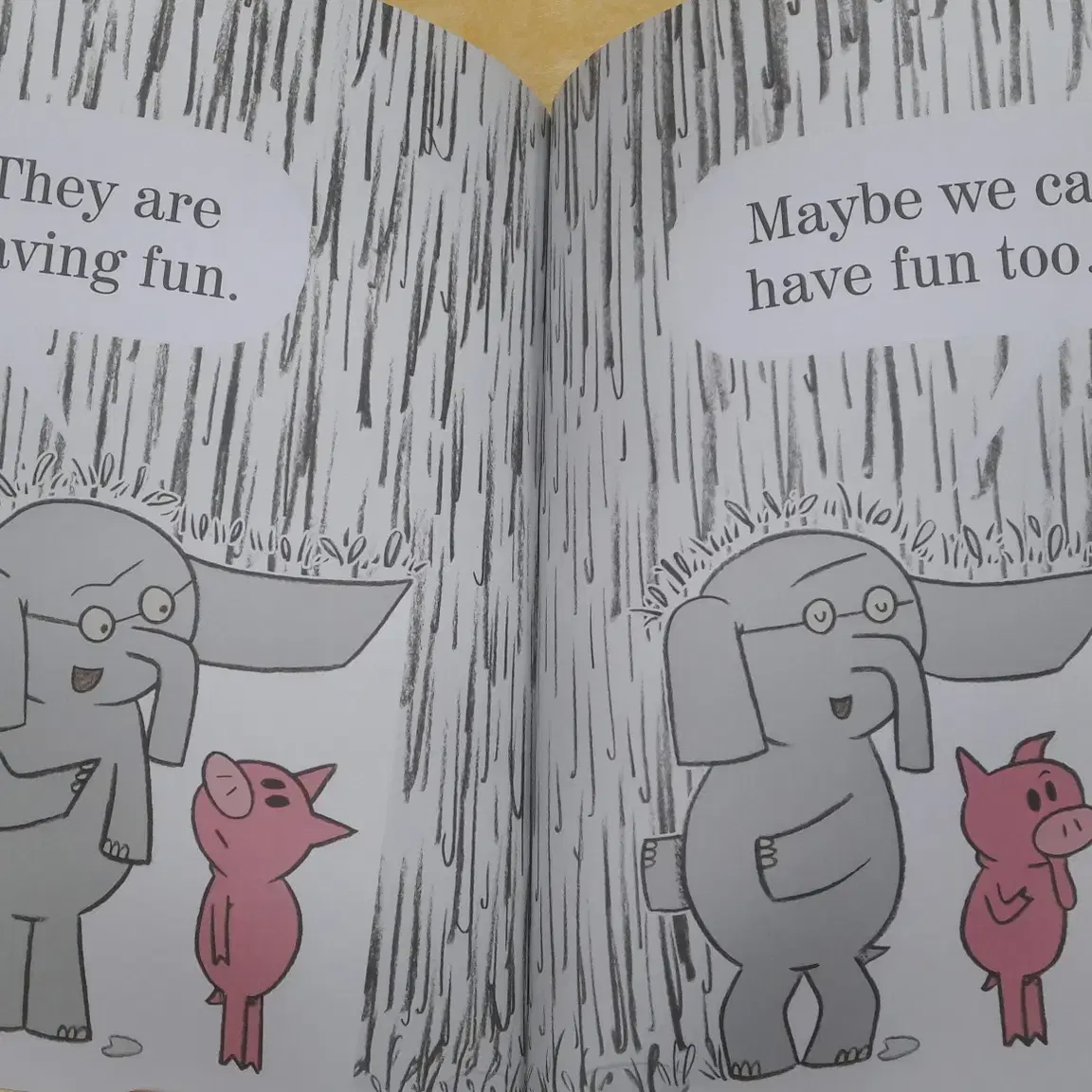 An ELEPHANT & PIGGIE Book