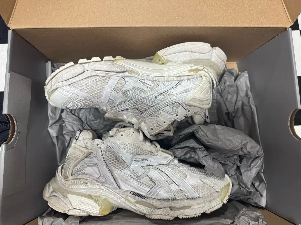 Balenciaga (Italian version, first edition) Runner White EU40