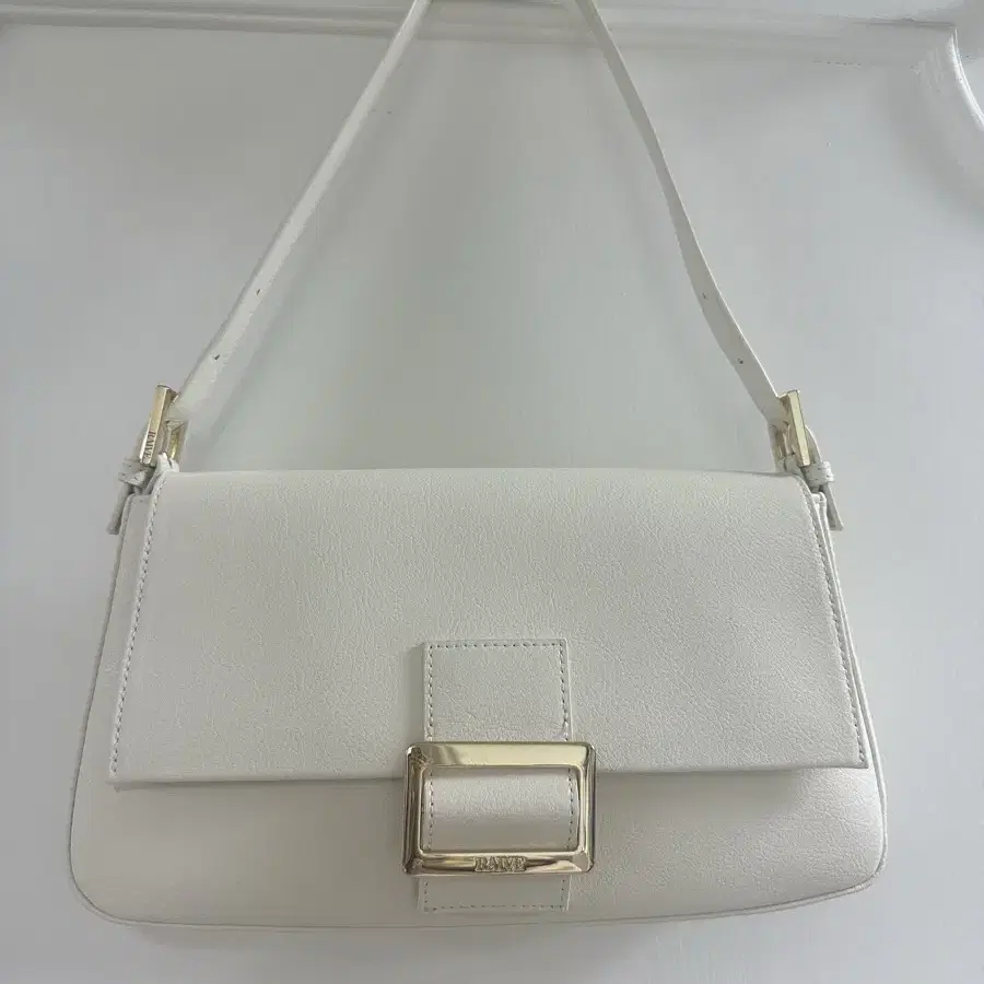 레이브 Real Leather Luke Bag - White 루크백 가방