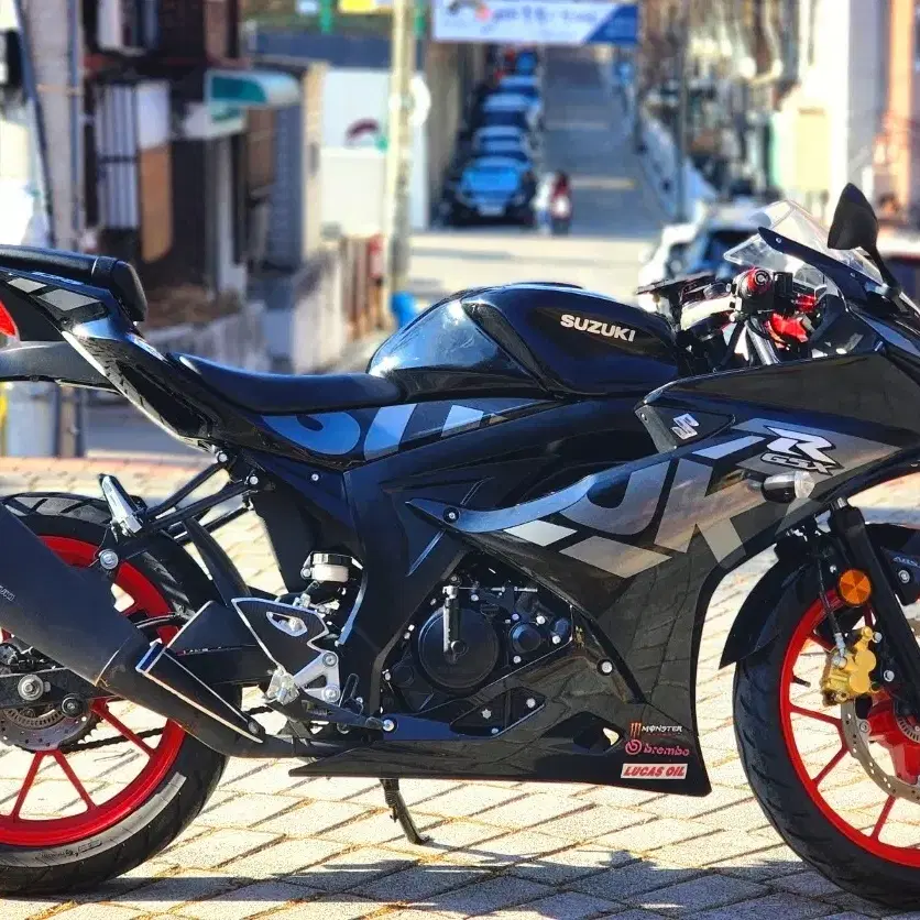 21년식 GSX-R125 블랙 9천키로 팝니다