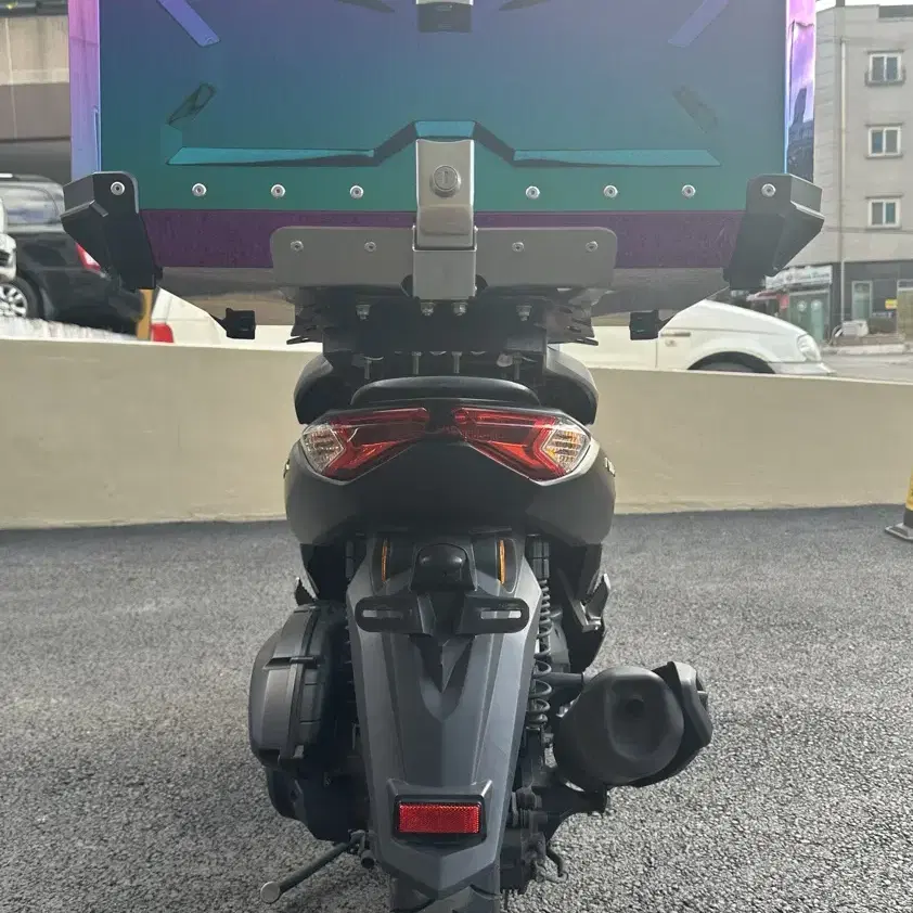 야마하 Nmax125 22년식 6184km 판매합니다.