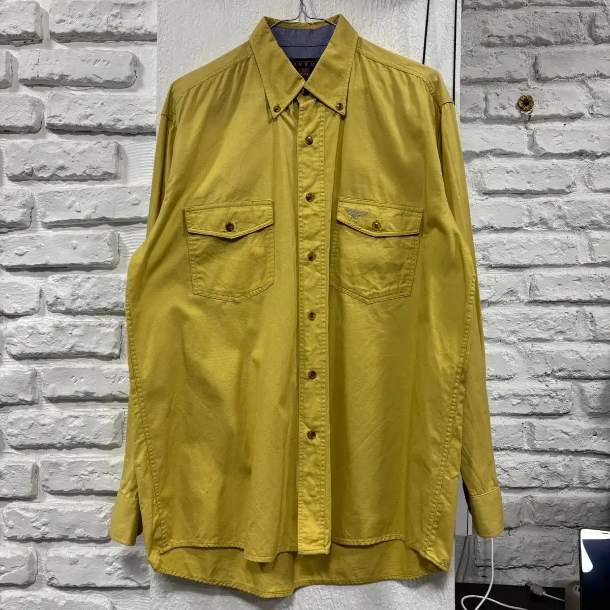 [S/L] Reverse mustard-colored shirt