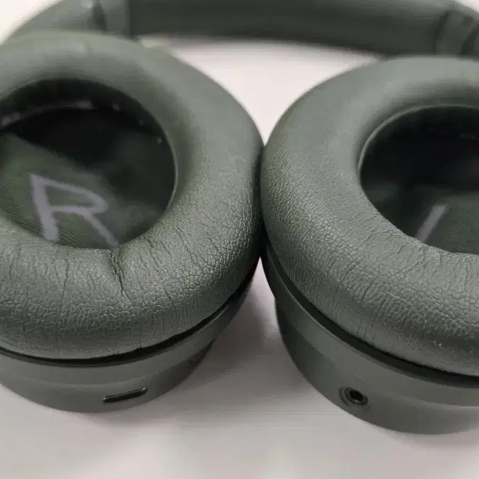 보스 BOSS QC QuietComport Headphone Green