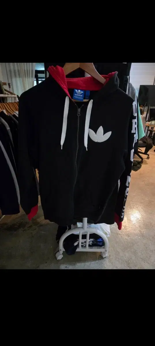 Adidas Original Hooded Zip-Up Sweatshirt S size