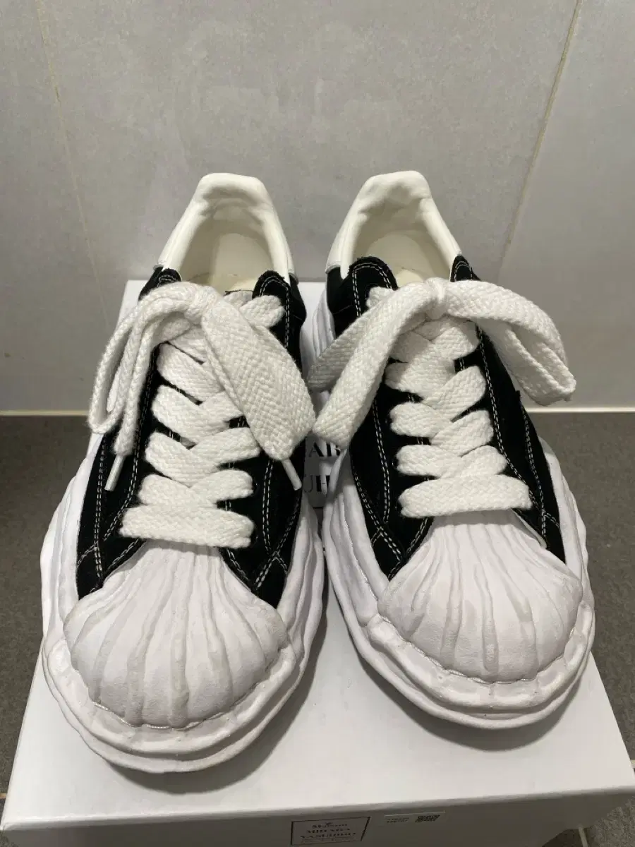 Maison Mihara Yasuhiro Blakie Sneakers 42